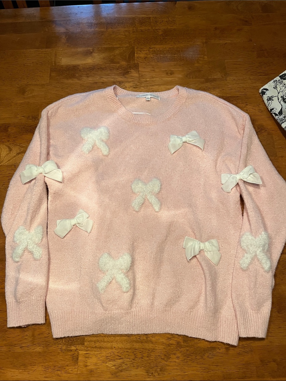 Women's Pink Bow Appliqué Crewneck Sweater